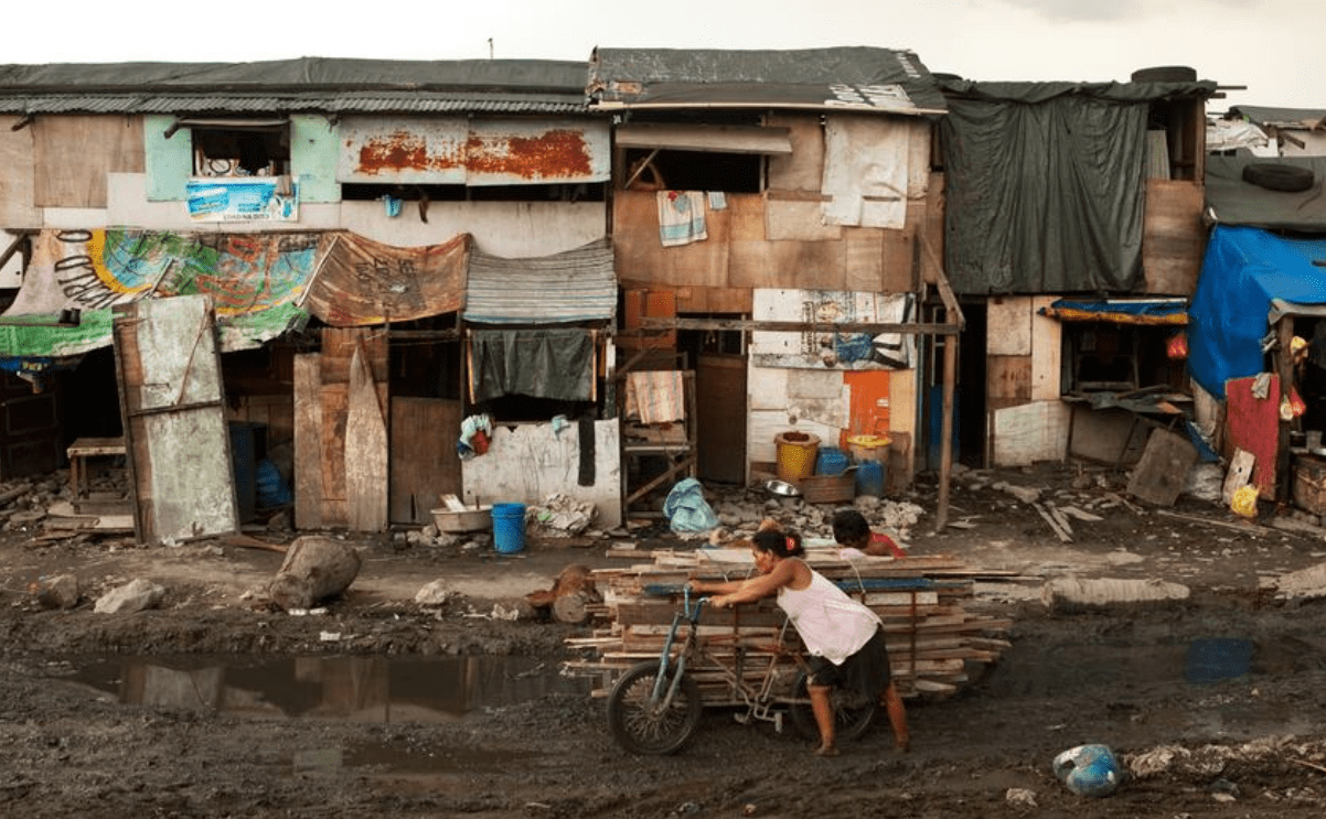Mais de 690 milhões de pessoas vivem em pobreza extrema no mundo ...