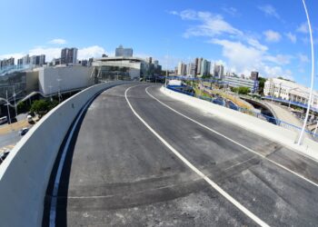 Novo viaduto José Linhares entra em operação na região do Iguatemi