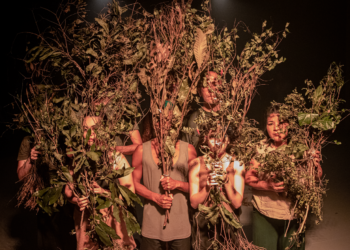 Projeto [RE]FLORESTA leva instalação performática de dança para o Teatro Gregório de Mattos em março