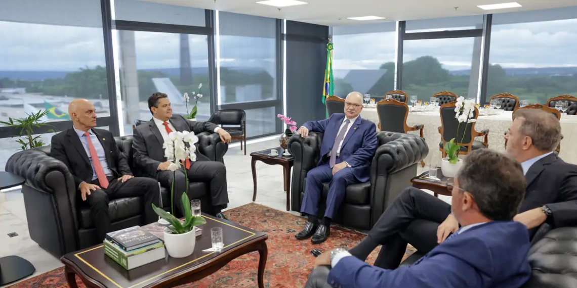 STF e Congresso fecham acordo para transição no fim dos “penduricalhos” do Judiciário