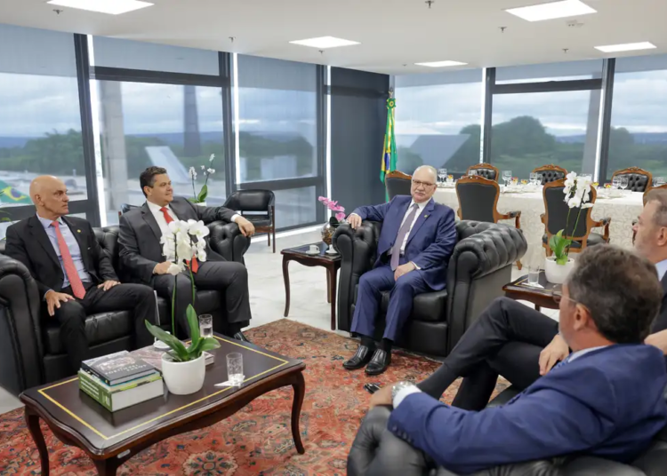 STF e Congresso fecham acordo para transição no fim dos “penduricalhos” do Judiciário