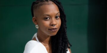 Livro Monstruosa, de Amanda Julieta, será lançado dia 07 de março no MUNCAB