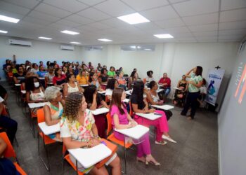 Prefeitura inicia programação do Mês da Mulher com 395 vagas de emprego exclusivas em Salvador