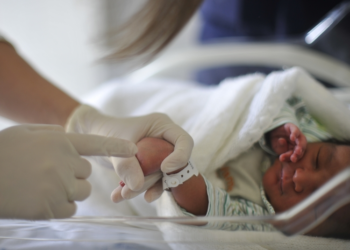 Governo Federal abre 310 vagas para especialização em enfermagem neonatal