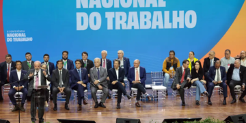 Lula defende acordo para discutir fim da escala 6×1 antes de envio ao Congresso