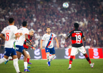 Bahia perde para o Flamengo no Maracanã e segue fora do G-4 do Brasileirão
