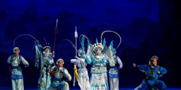 Ópera de Pequim traz espetáculo clássico do teatro chinês à Concha Acústica, em Salvador