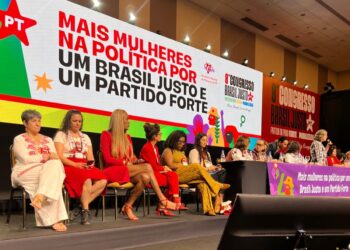 No Congresso Nacional do PT, Maria Marighella confirma pré-candidatura à Câmara Federal e conecta trajetória familiar ao debate político atual