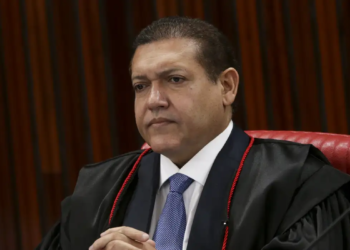 Nunes Marques presidirá TSE com  Mendonça como vice