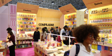 Estande “Compiladas” reúne editoras independentes e amplia diversidade na Bienal do Livro Bahia 2026