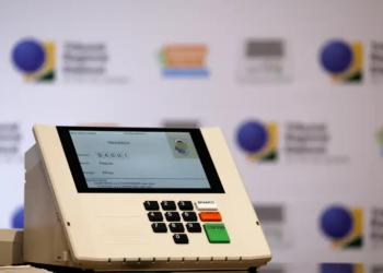 Eleições 2026: Justiça Eleitoral estabelece regras mais rígidas para influenciadores e uso de IA nas campanhas