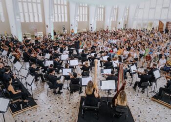 OSBA apresenta concerto gratuito no Garcia com solo do violonista João Camarero neste domingo (24)