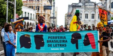 Encontro da Periferia Brasileira de Letras reúne coletivos e debate literatura, antirracismo e direitos humanos em Camaçari