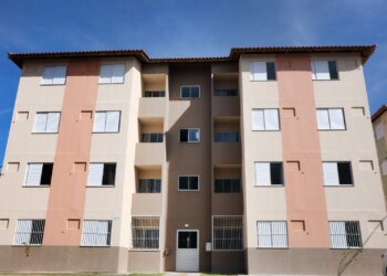 Lula e Jerônimo Rodrigues entregam 384 apartamentos do Minha Casa, Minha Vida em Camaçari e autorizam 1.930 novas moradias na Bahia