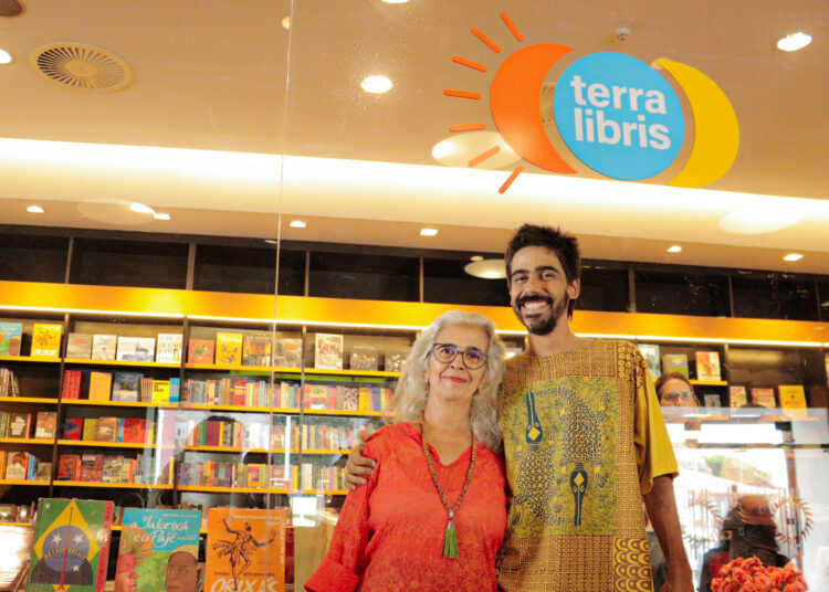 Solisluna Editora inaugura livraria Terra Libris no Cine Glauber Rocha,  Centro Histórico de Salvador
