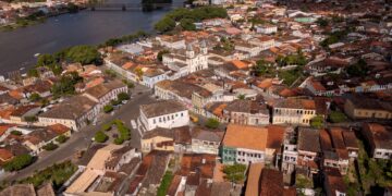 Conectar Cultural lança livro multimídia trilíngue sobre culturas do Recôncavo Baiano