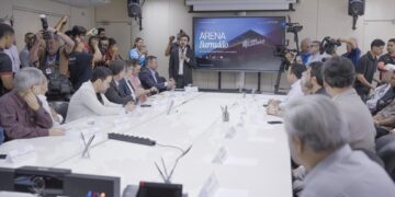 Prefeitura recebe documentação do Vitória para licenciamento da Arena Barradão