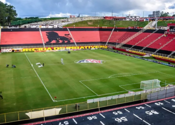 Vitória recebe Internacional no Barradão em duelo pela 17ª rodada do Campeonato Brasileiro