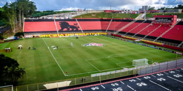 Vitória recebe Internacional no Barradão em duelo pela 17ª rodada do Campeonato Brasileiro