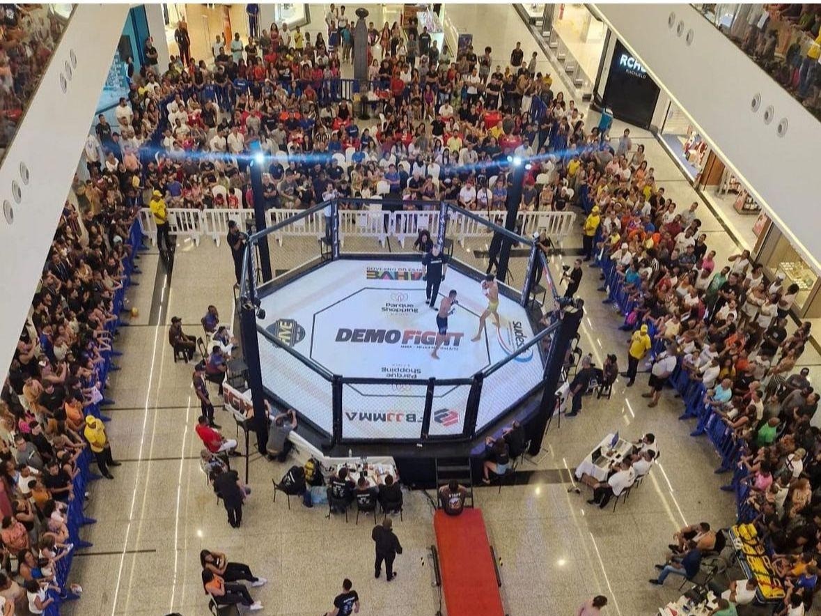 Shopping vira arena de MMA e recebe evento gratuito neste fim de semana em Lauro de Freitas 