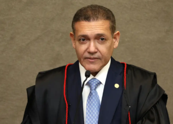 TSE aponta uso ilegal de inteligência artificial como desafio nas eleições de 2026