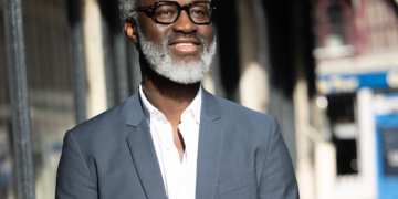 “A luta para mim não é sofrimento”: Mamadou Gaye fala sobre racismo, cultura e propósito de vida