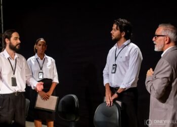 Teatro Gamboa recebe show sobre memórias do interior e espetáculo que discute bullying no trabalho