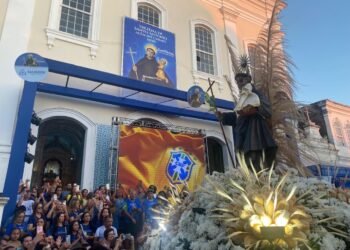 Festa de Santo Antônio abre celebrações juninas na Bahia