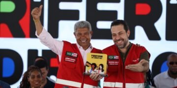 Periferia de Direitos e Governo na Rua levam mutirão de serviços a Pernambués