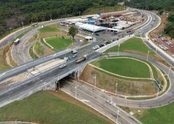 Primeira etapa da duplicação da Estrada do Derba é entregue em Salvador