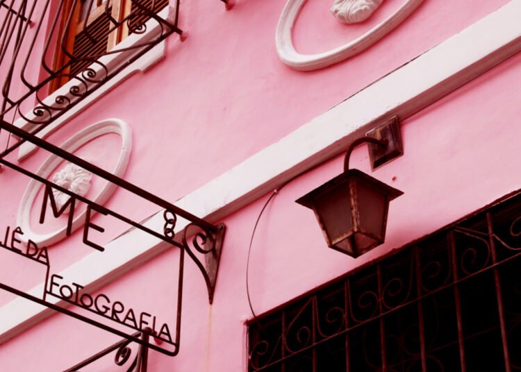 Centro Histórico de Salvador recebe Reza da Trezena durante programação da mostra ANTÔNIOS