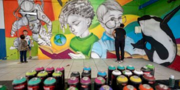 Projeto leva oficinas de grafite e revitalização de escola pública no Barbalho