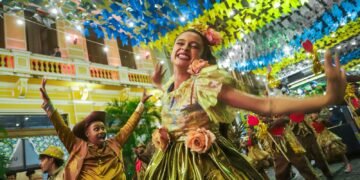 Abertura do Arraiá da Prefs reúne famílias, turistas e celebra a cultura nordestina no Centro Histórico