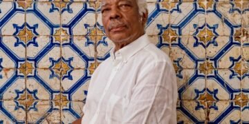 Mateus Aleluia lança livro Afrobarroco com foco em educação e descolonização cultural