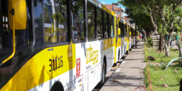 Nova linha de ônibus passa a ligar Vila Canária ao Centro de Convenções em Salvador