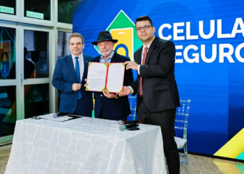 Lula lança plataforma para combater roubo de celulares e comércio ilegal de aparelhos