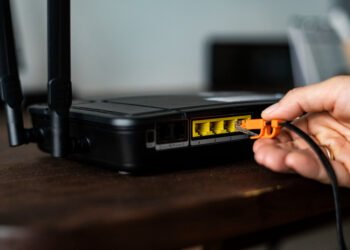 Móvel, satélite ou fibra óptica? Entenda as diferenças entre as formas de acesso à internet