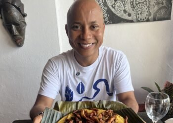 Guia da Culinária Afro-Baiana ganha aplicativo e site com receitas, histórias e indicação de restaurantes em Salvador