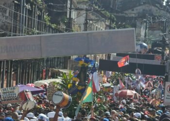 Independência da Bahia: o marketing político que sufoca a tradição