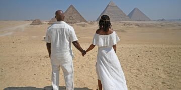 Bárbara Carine e Thiago Thomé lançam selo editorial e pré-venda de livros escritos após casamento no Egito