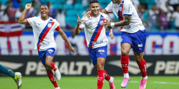 Bahia vence a Chapecoense na volta do Brasileirão e encerra sequência de desconfiança