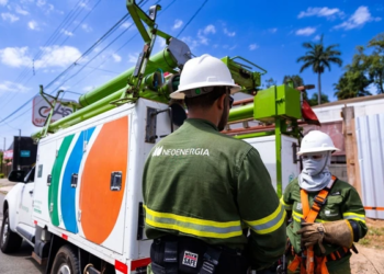 Manutenções da Neoenergia provocam desligamentos programados em bairros de Salvador; confira o cronograma