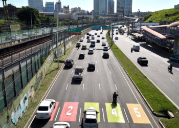 Transalvador inicia estudo sobre velocidade e fluxo de veículos na Avenida Paralela a partir de segunda-feira (6)