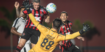 Vitória visita o Remo em Belém em busca da primeira vitória no segundo turno do Brasileirão