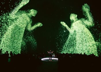 Projeto Órbita estreia em Salvador com cinema imersivo e participação de artista canadense no Planetário da UFBA