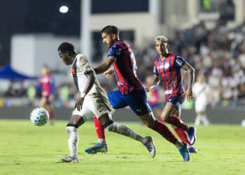 Bahia recebe o Vasco na Arena Fonte Nova pelo Brasileirão