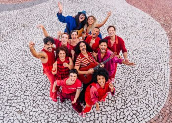 ‘Moraes Musical Moreira’ estreia com TCA lotado e segue em cartaz em Salvador