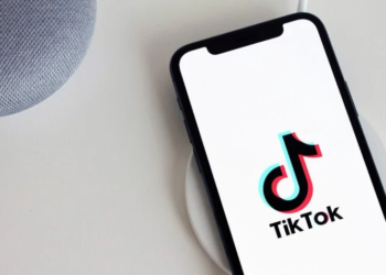 Brasil multa TikTok em R$ 153,7 milhões por falhas na proteção de dados de menores