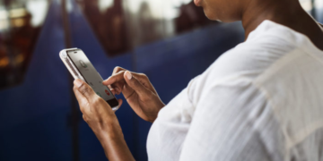 Capitais brasileiras não registram dados essenciais sobre denúncias de racismo online, aponta pesquisa