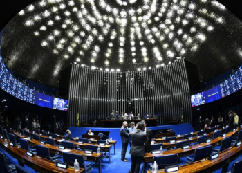 Congresso Nacional retoma trabalhos após recesso com agenda marcada por eleições e esforço concentrado